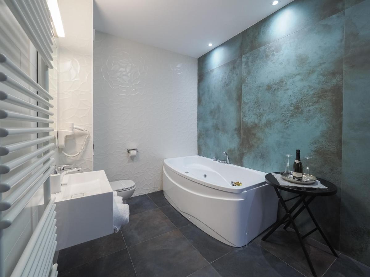 סיביו Hotel Anastasia מראה חיצוני תמונה