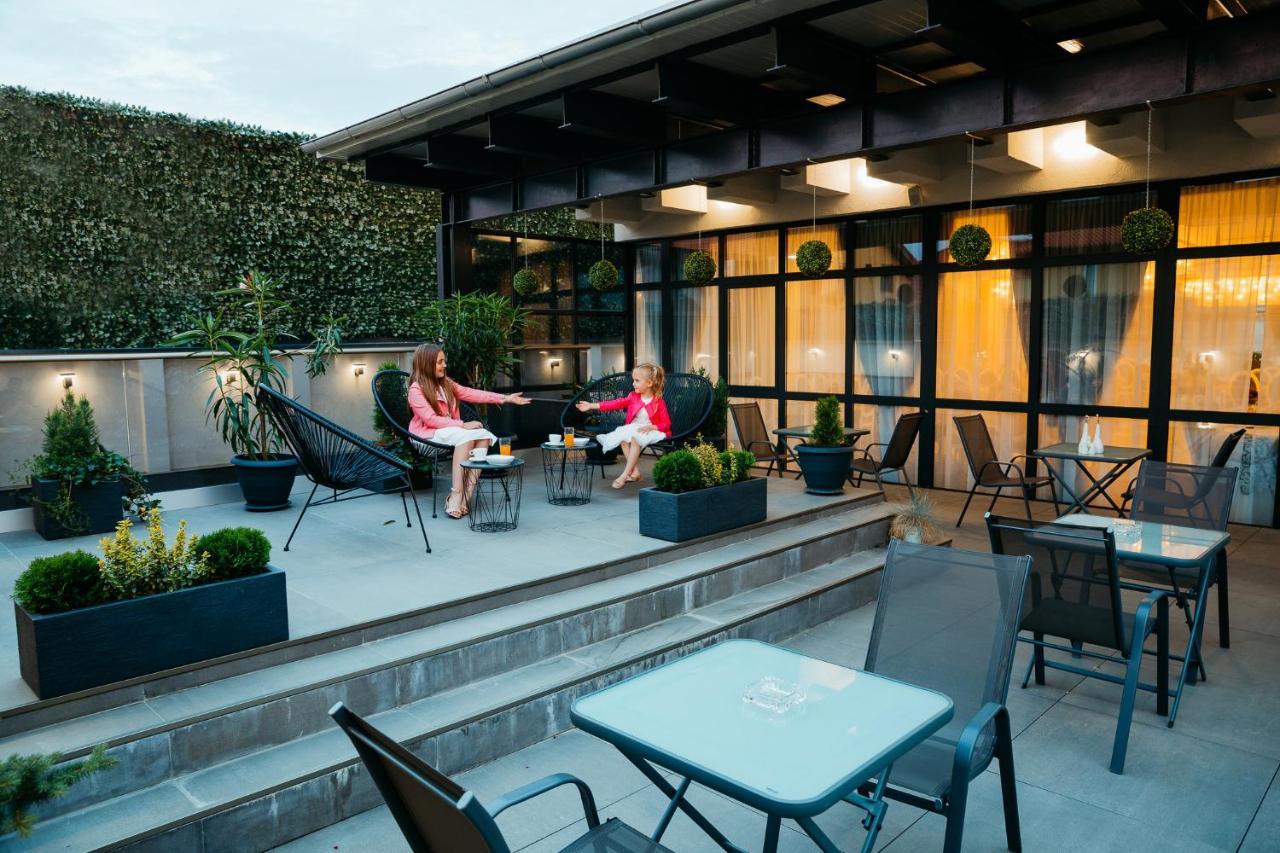 סיביו Hotel Anastasia מראה חיצוני תמונה